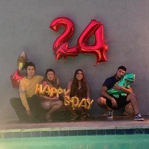 Meet your Posher, Freddy